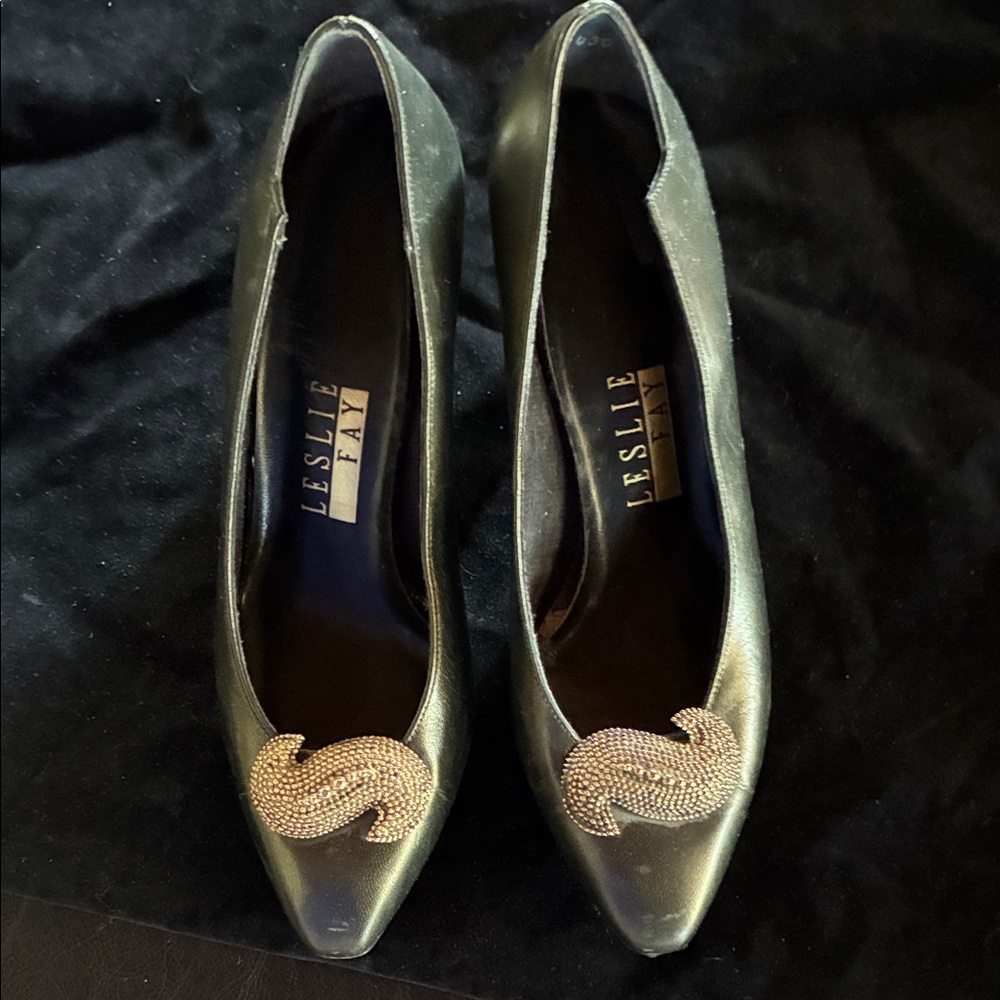Leslie Fay Heels Sleek Metallic Olive Gold Embellishment